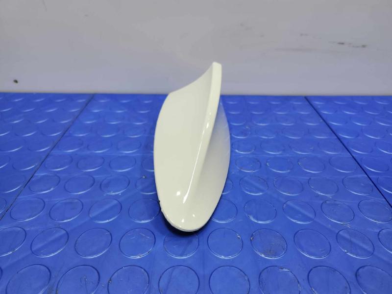 2016 BMW 528I Antenna