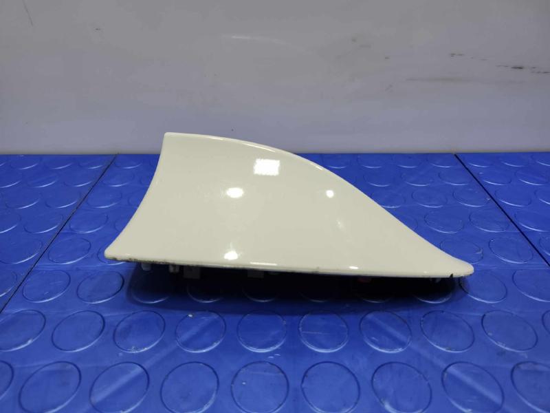 2016 BMW 528I Antenna