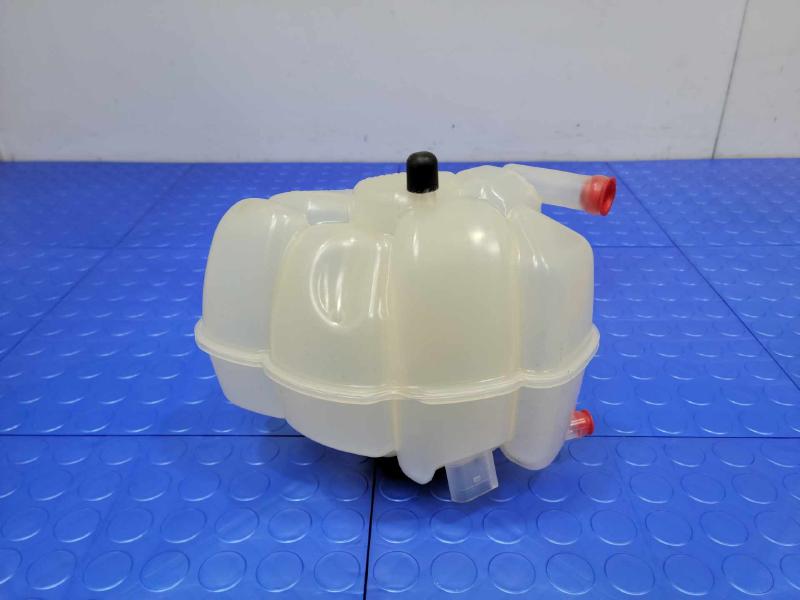 2016 Volvo XC90 Coolant Recovery Bottle