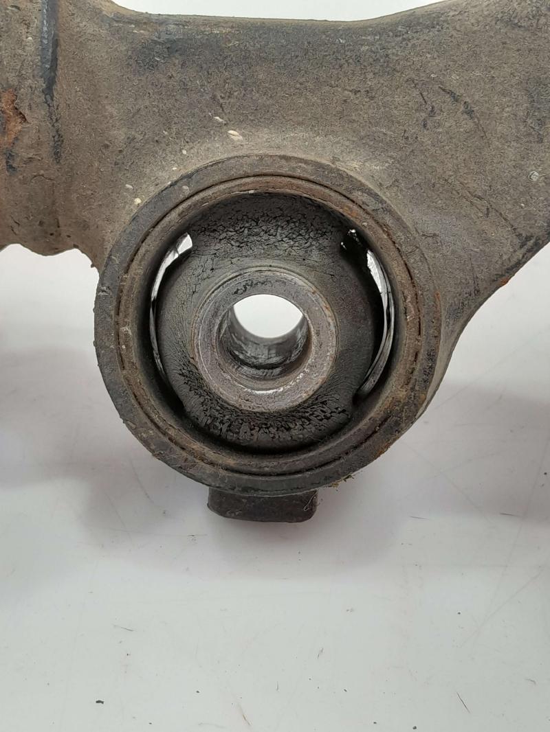 1992 Toyota Previa Lower Control Arm Rr