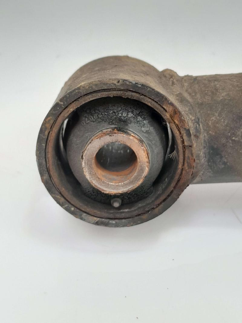 1992 Toyota Previa Lower Control Arm Rr
