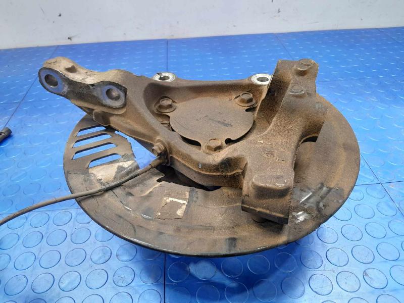 2013 Cadillac ATS Spindle Knuckle Front