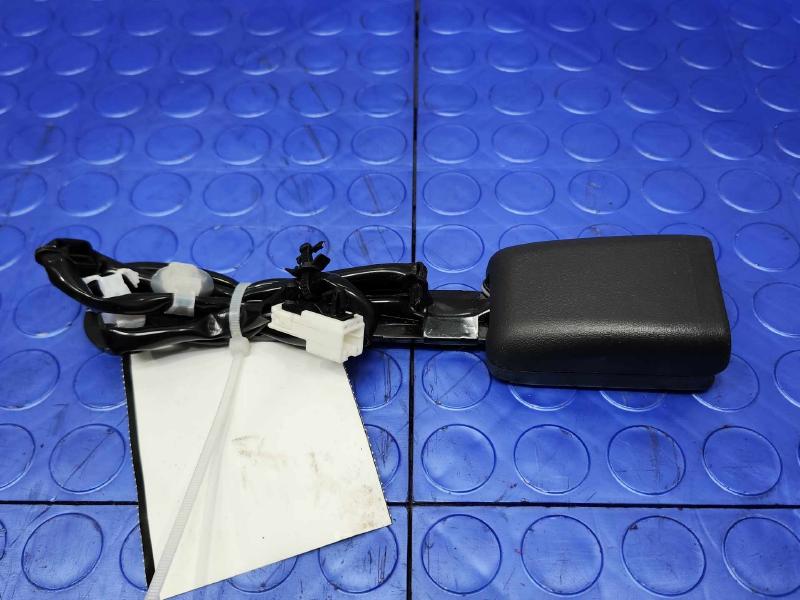 2015 Nissan Leaf Front Seat Belt