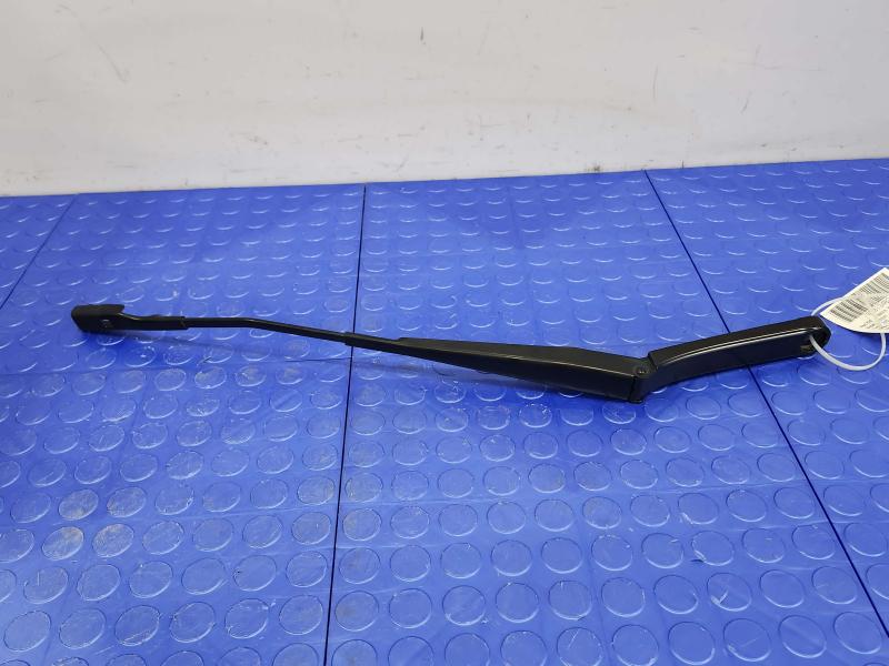 2020 Volkswagen Passat Wiper Arm