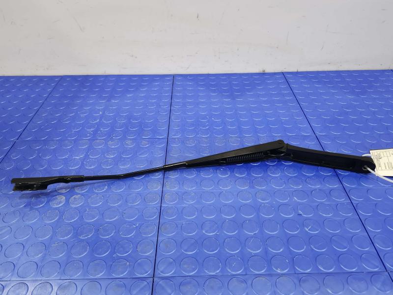 2020 Volkswagen Passat Wiper Arm