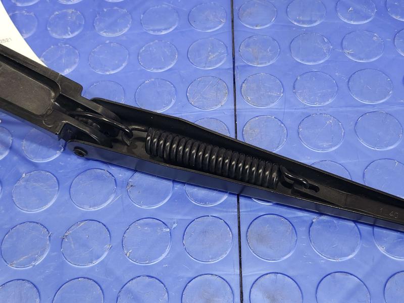 2020 Volkswagen Passat Wiper Arm