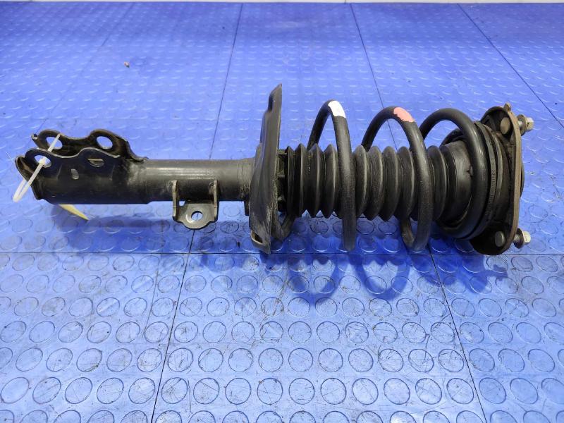 2016 Toyota Prius Strut Assembly