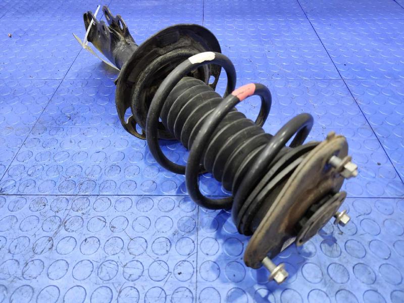 2016 Toyota Prius Strut Assembly
