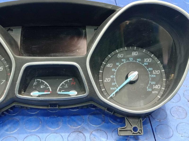 2013-2014 Ford Focus Instrument Cluster Speedometer Genuine OEM CM5T10849CTC