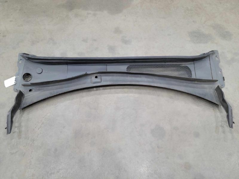 2016-2025 Volvo XC90 Windshield Cowl Panel Cover Grille Air Inlet OEM 31424477