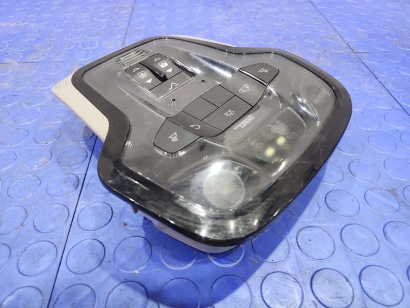 2018 Alfa Romeo Giulia Front Console