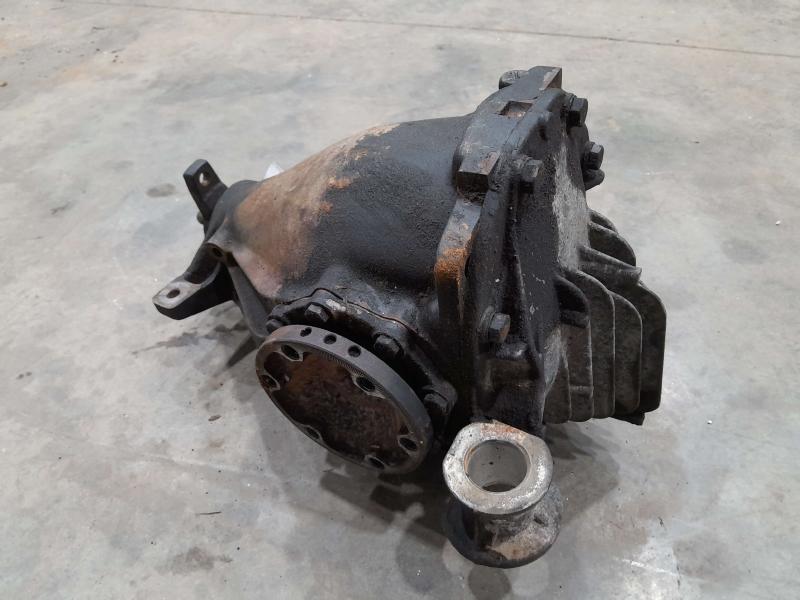 1986 - 1991 Mercedes Benz W126 420 SEL Rear Differential Carrier 2.47 Ratio OEM 1263507603