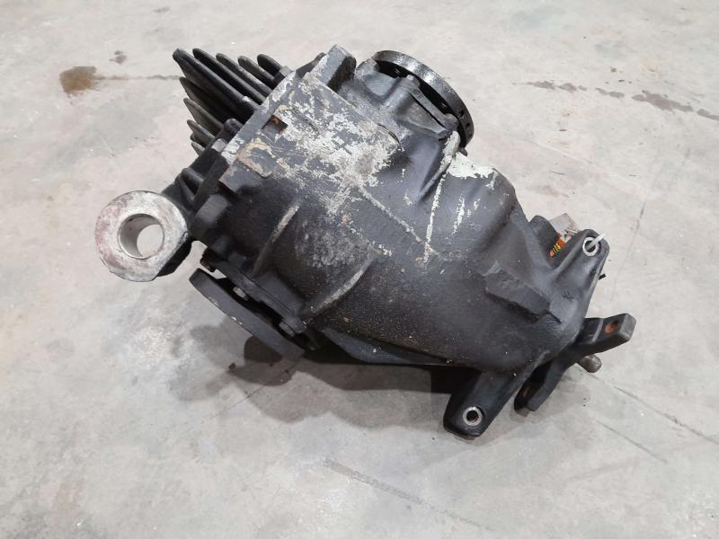 1986 - 1991 Mercedes Benz W126 420 SEL Rear Differential Carrier 2.47 Ratio OEM 1263507603