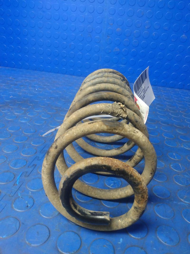 1993 - 1998 Jeep Grand Cherokee Rear Coil Spring OEM 52088364