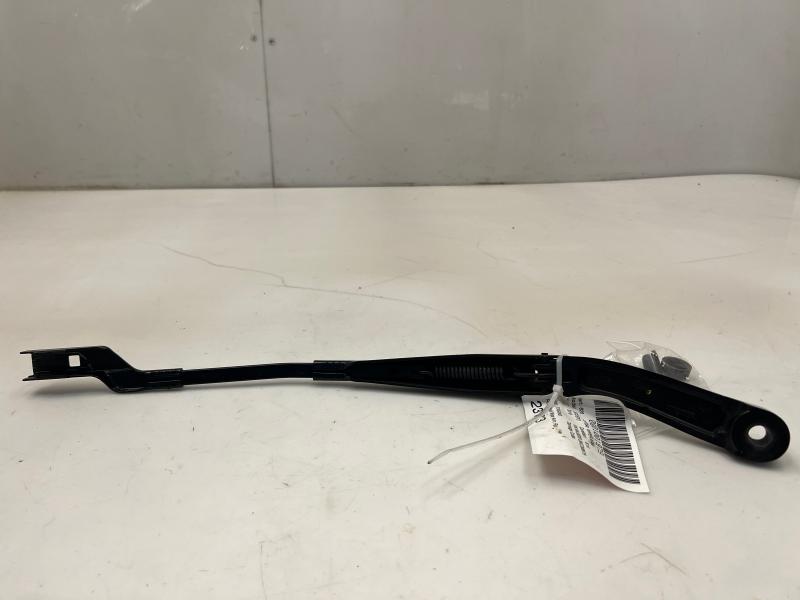 2018 - 2022 Ford Ecosport Windshield Wiper Arm RH Passenger Side OEM GN1Z17526B