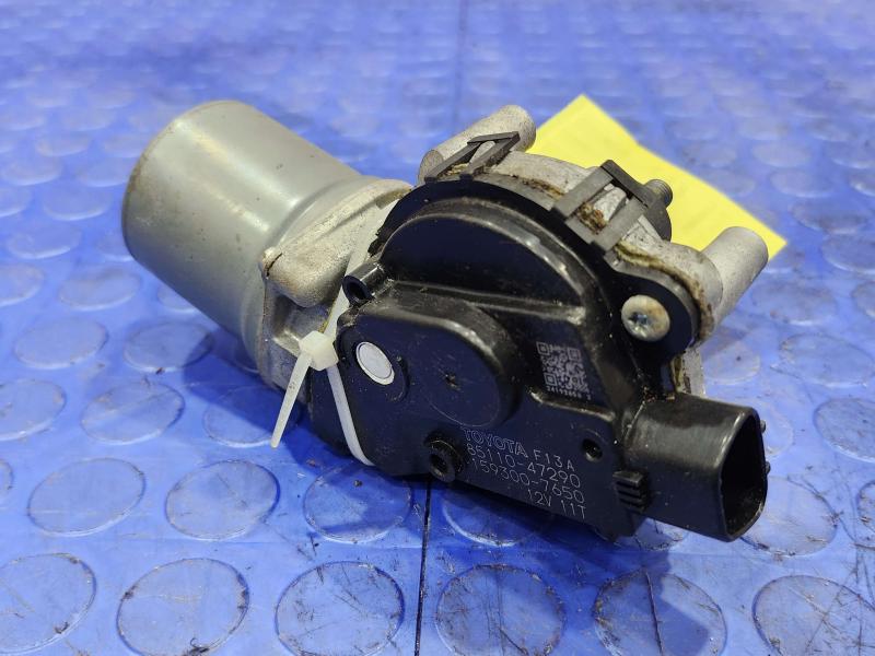 2016-2022 Toyota Prius 1.8L Windshield Wiper Motor Genuine OEM 8511047290