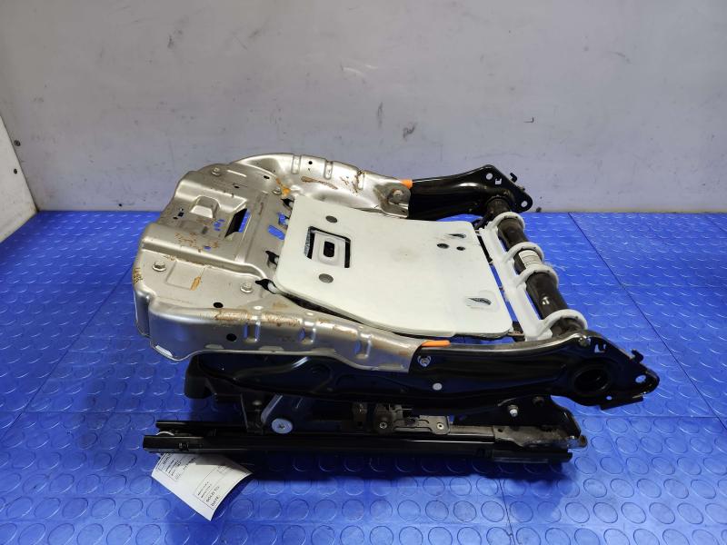 2020 Land Rover Discovery Sport Seat Track