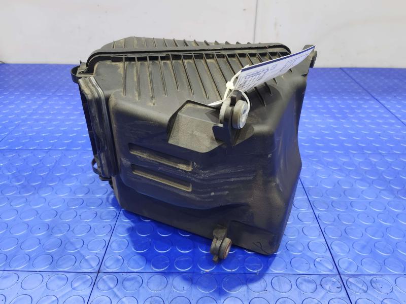 2011 Kia Sorento Air Cleaner