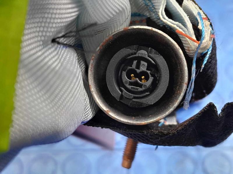 2013 Cadillac ATS Passenger Front Seat Air Bag Inflator Right OEM 22830516