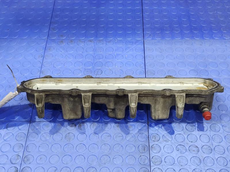 2015 GMC Yukon XL Valve Cover