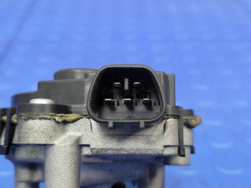 2018-2023 Subaru XV Crosstrek Front Windshield Wiper Motor OEM 86511FL010