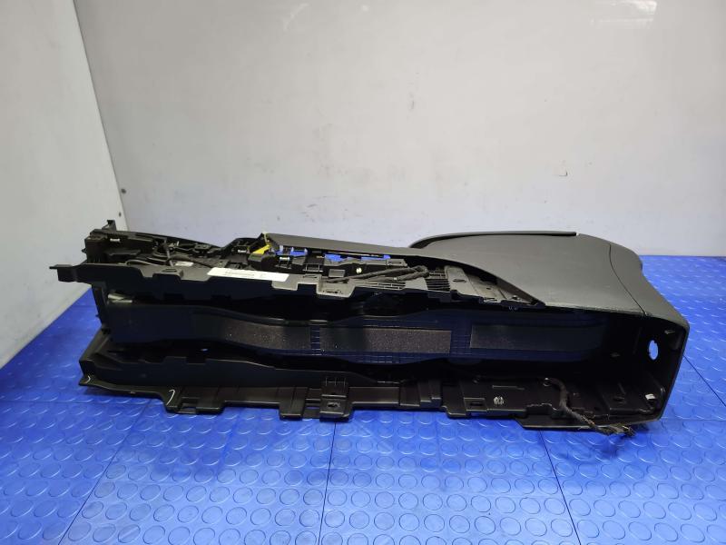 2020 Ford Escape Front Console