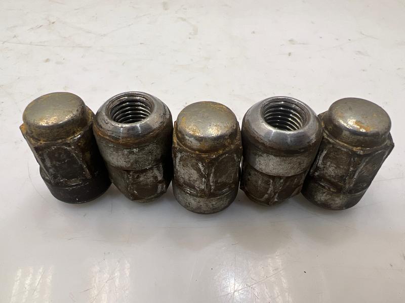 2009 Acura TSX Lug Nuts