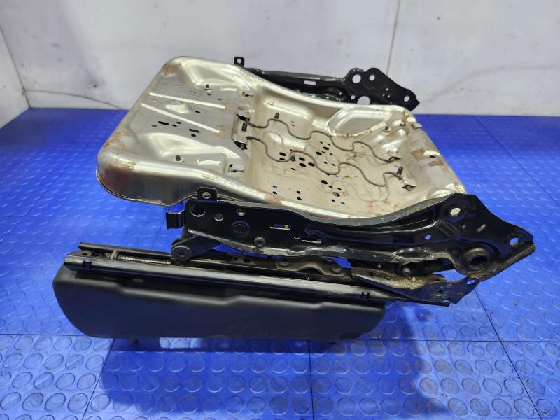 2017 Dodge Grand Caravan Seat Track