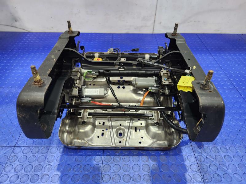 2017 Dodge Grand Caravan Seat Track