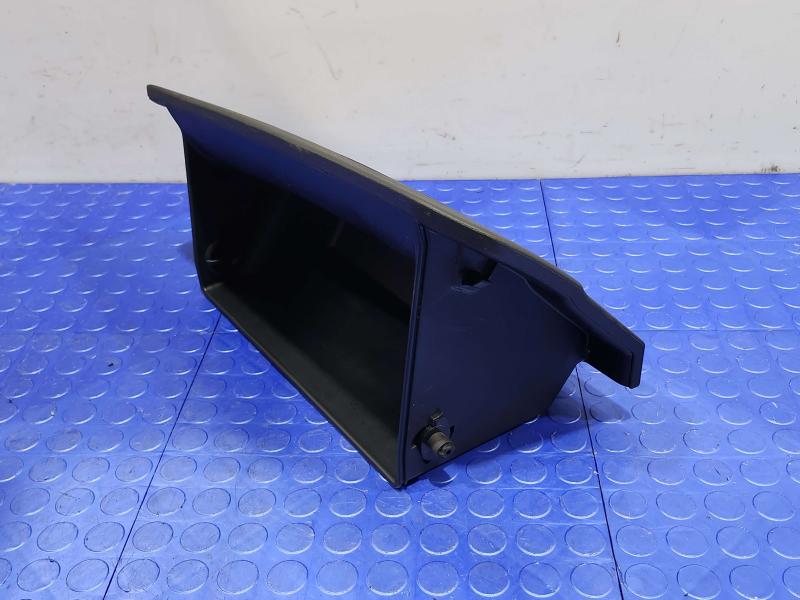 2025 Kia K4 Glove Box