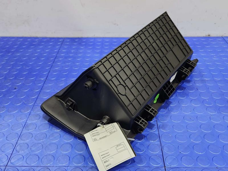 2025 Kia K4 Glove Box