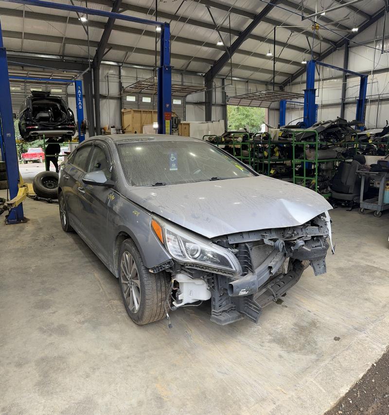 2017 Hyundai Sonata Front Door