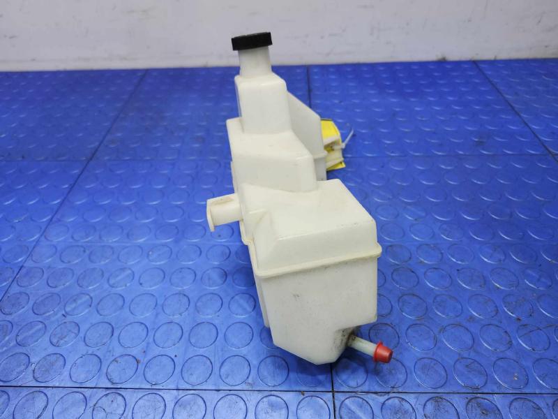 2016 Nissan Rogue Coolant Recovery Bottle