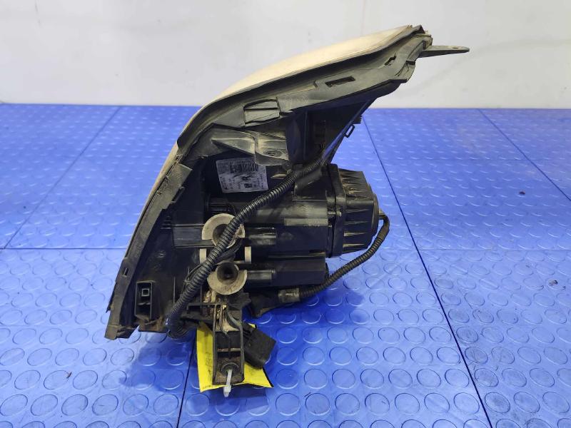 2008 Cadillac DTS Headlamp Assembly