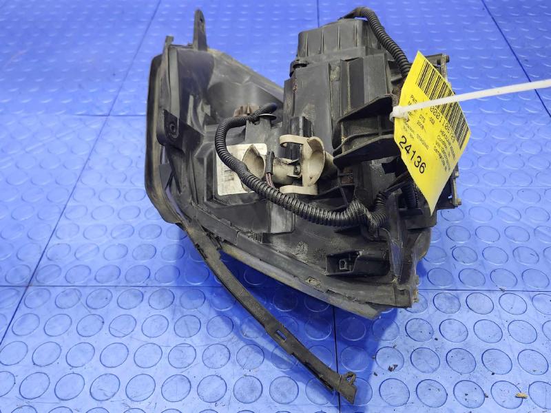 2008 Cadillac DTS Headlamp Assembly