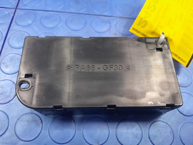 2019-2020 Hyundai Elantra 2.0L Sedan Front Seat Heater Control Module OEM 88196F2101