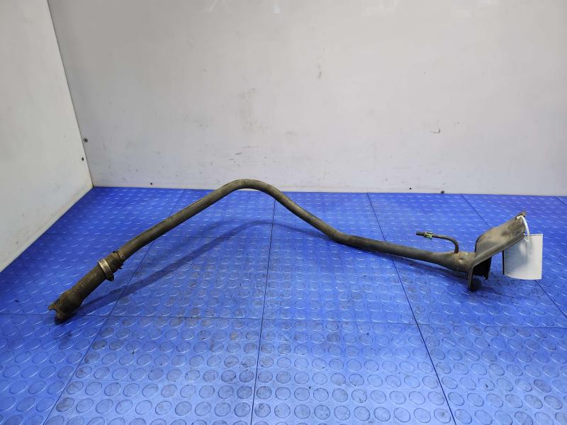 2007 Hummer H3 Fuel Filler Neck