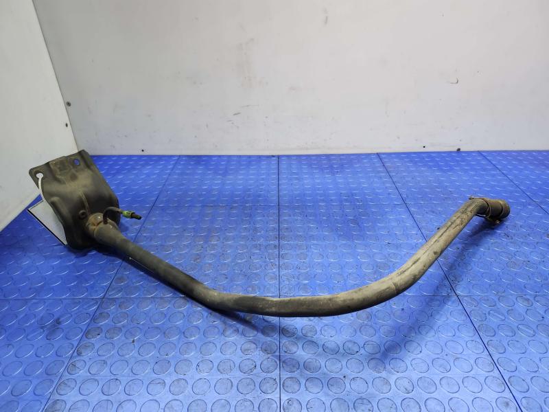 2007 Hummer H3 Fuel Filler Neck