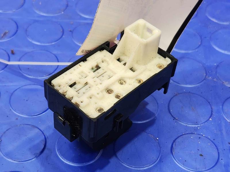 2014 Toyota Prius Door Switch Front