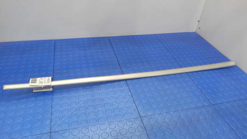 2011 Chevrolet Impala Front Door Moulding