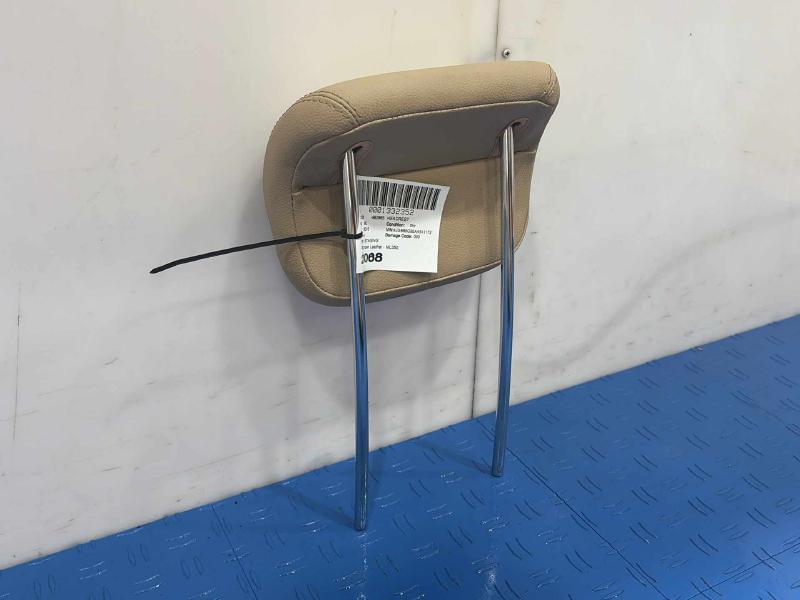 2010 Mercedes ML-Class Headrest