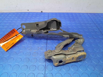 2018 Volvo S90 Hood Hinge