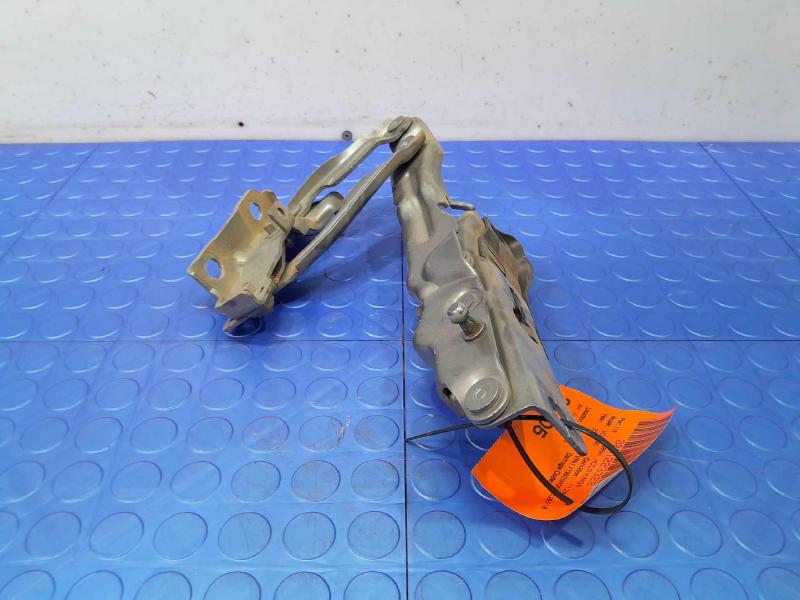 2018 Volvo S90 Hood Hinge