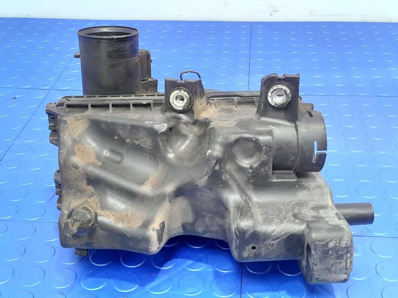 2014-2019 Nissan Versa 1.6L Engine Air Cleaner Box Assembly OEM 165009KA0A