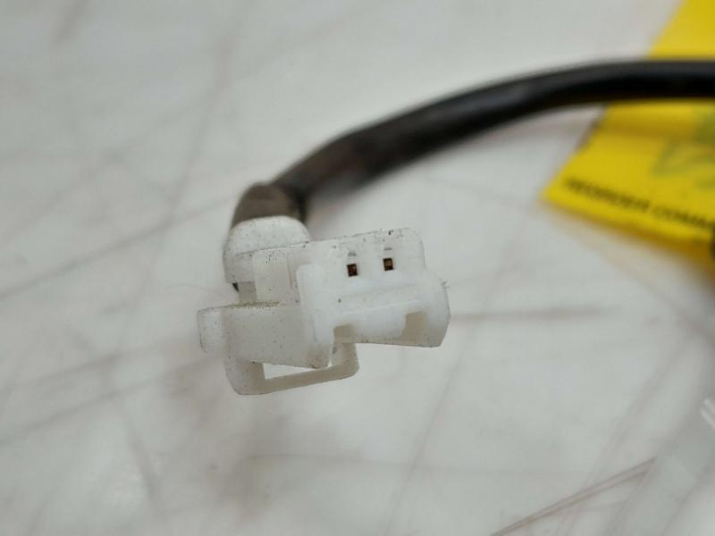 2012 Toyota Prius Front Seat Belt