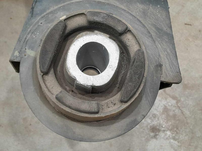 2015 Chevrolet Camaro Crossmember/Cradle/Undercarria