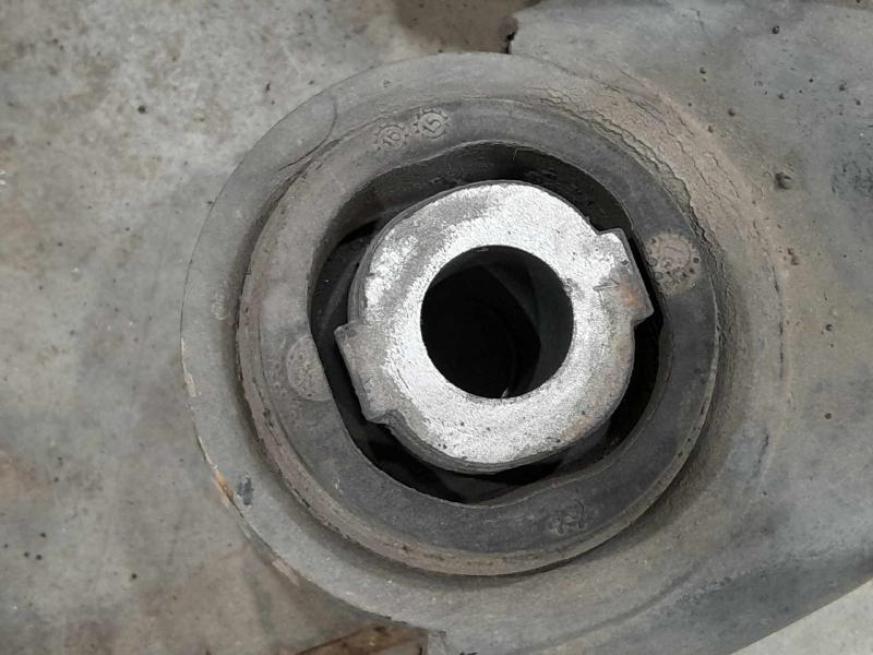 2015 Chevrolet Camaro Crossmember/Cradle/Undercarria