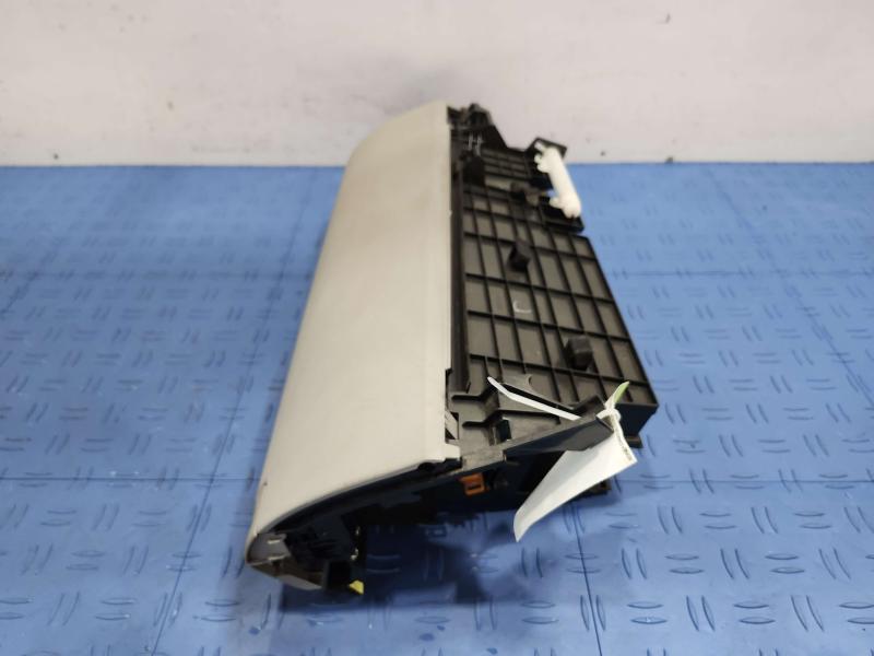 2013 Toyota Camry Glove Box
