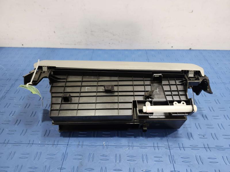 2013 Toyota Camry Glove Box
