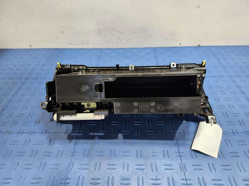 2013 Toyota Camry Glove Box